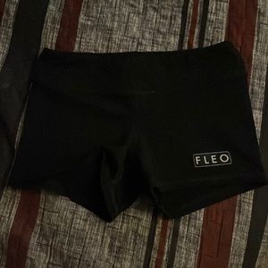 Fleo Shorts